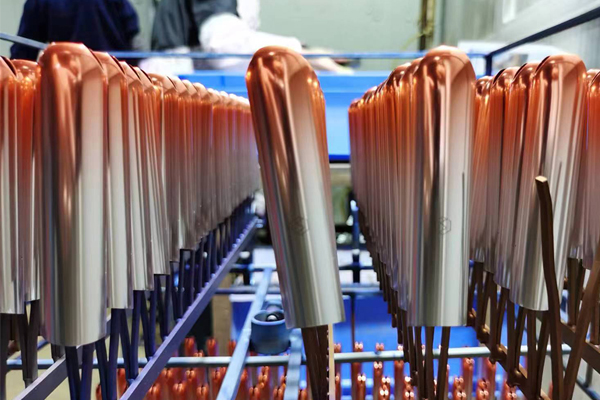 邁向高效能生產(chǎn)的新時代:CNC加工(圖1) 邁向高效能生產(chǎn)的新時代:CNC加工(圖1)